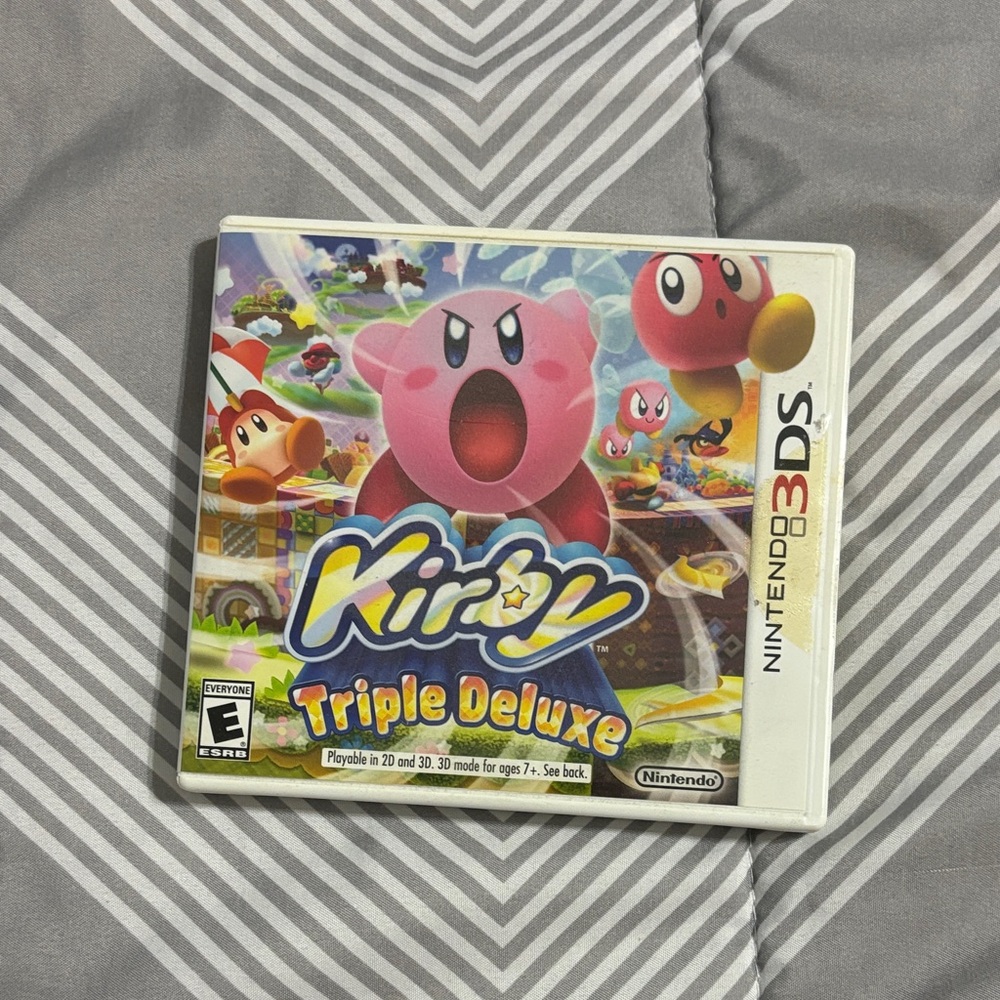 Nintendo 3DS Kirby Triple Deluxe - Multicolor